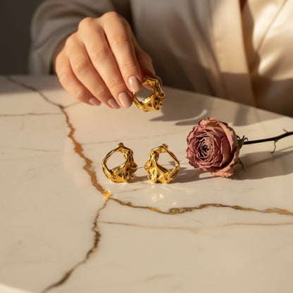 Foglia Crushed Gold Hoop Earrings