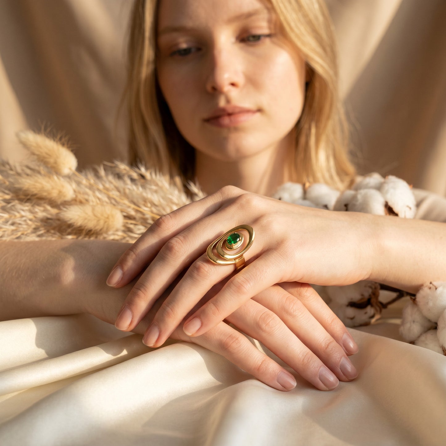 Spirale Green Stone Ring