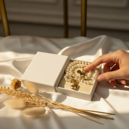 Perla Pearl & Gold Heart Necklace