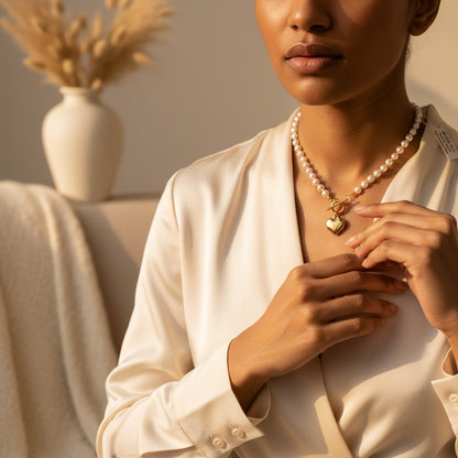 Perla Pearl & Gold Heart Necklace