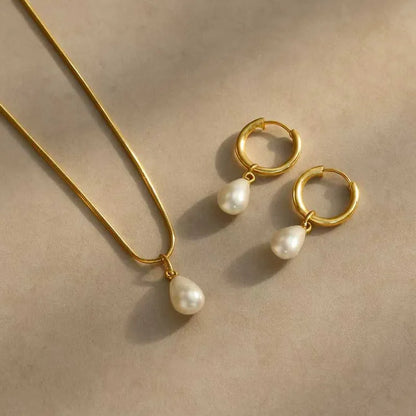 Perla Baroque Pearl Earrings & Necklace Set