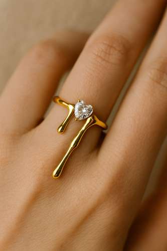 Fusione Cubic Zirconia Melt Ring