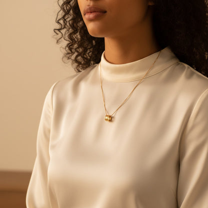 Colonna Gold Pendant Necklace