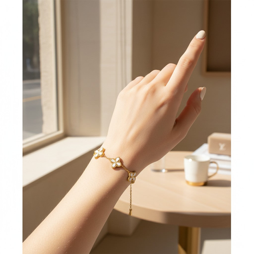 Trifolia Five-Clover Bracelet